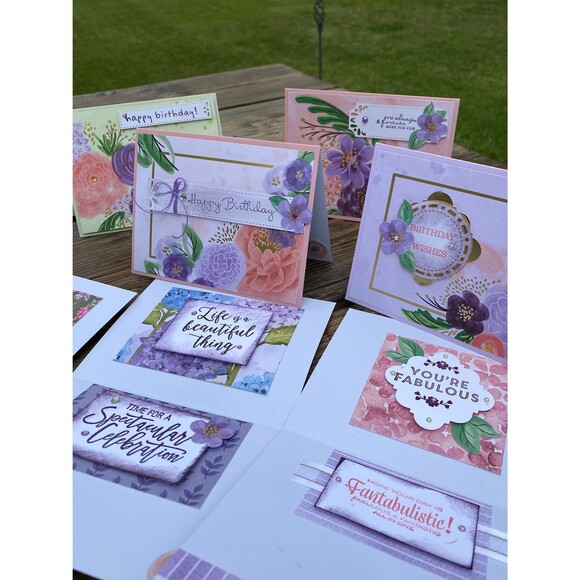 4 Card Set / Beautiful flowers with matching Purple Envelopes - Picture 6 of 8